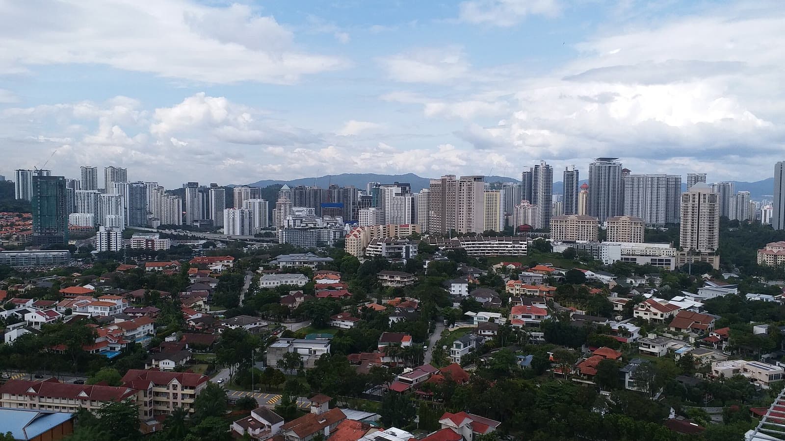Mont Kiara Sky Residence, exterior view